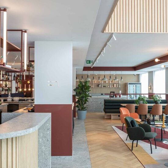 Plăci de gresie personalizate pentru un restaurant modern din Bruxelles