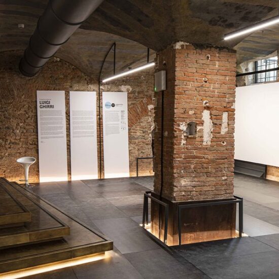 ”Perspectivele Industriale” de Luigi Ghirri la expoziția din Bologna