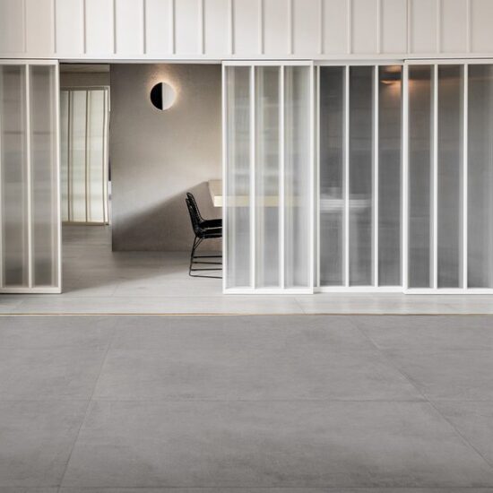 Marazzi Cementum: evoluția gresiei cu aspect de ciment