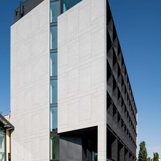 marazzi building via ceresio 002.jpg